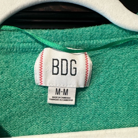 BDG Cropped Sweater - Picture 2 of 2